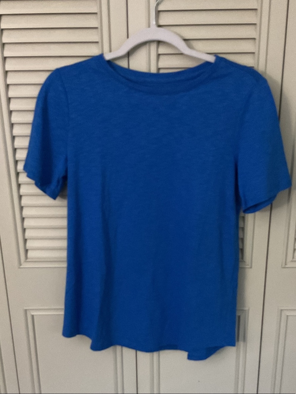 Susan Graver Short Sleeve Blue Tee - Classic Crew Neck